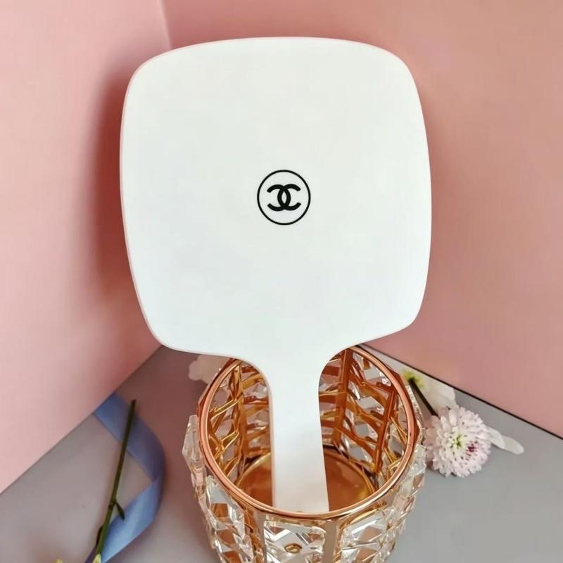 Chanel Style Square Handheld Desktop Makeup Mirror,15×25cm Single Side LED Shockproof White Cosmetic Mirror белый