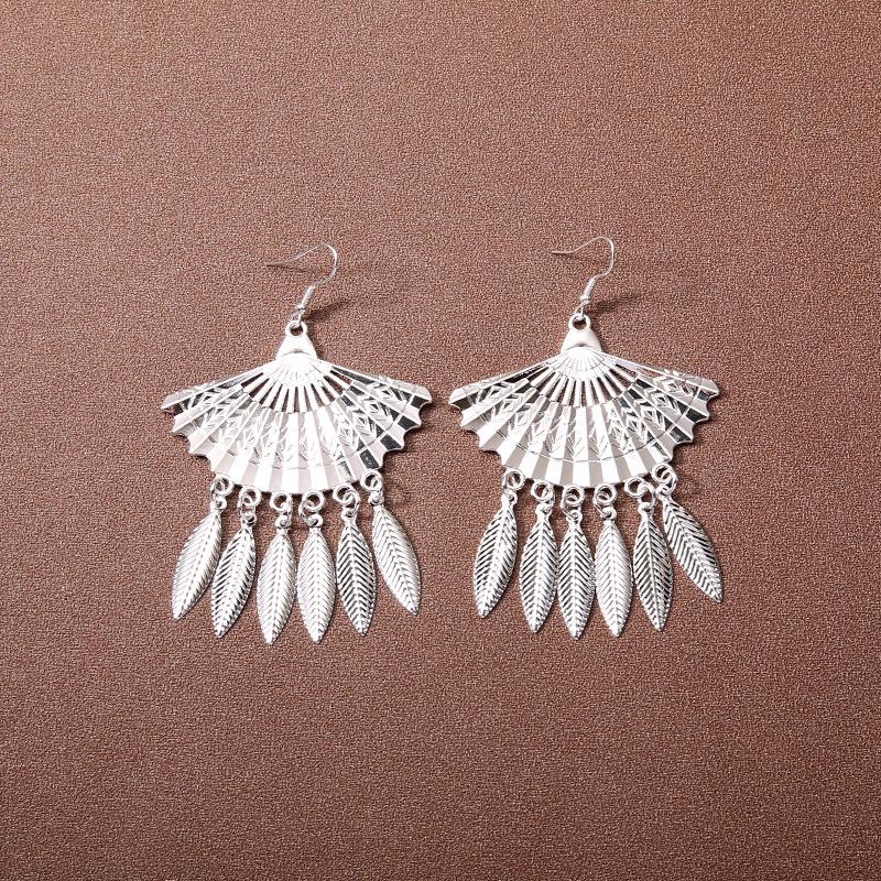 Etnické náušnice s třásněmi z imitace stříbra Miao ve tvaru listů