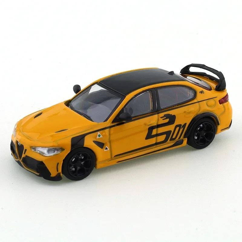 QGDM1 DCT 1/64 Alfa Romeo Giulia Juliet GTA Car Alloy Motor Vehicle Diecast Metal Model Kids Xmas Gift Toys for Boys