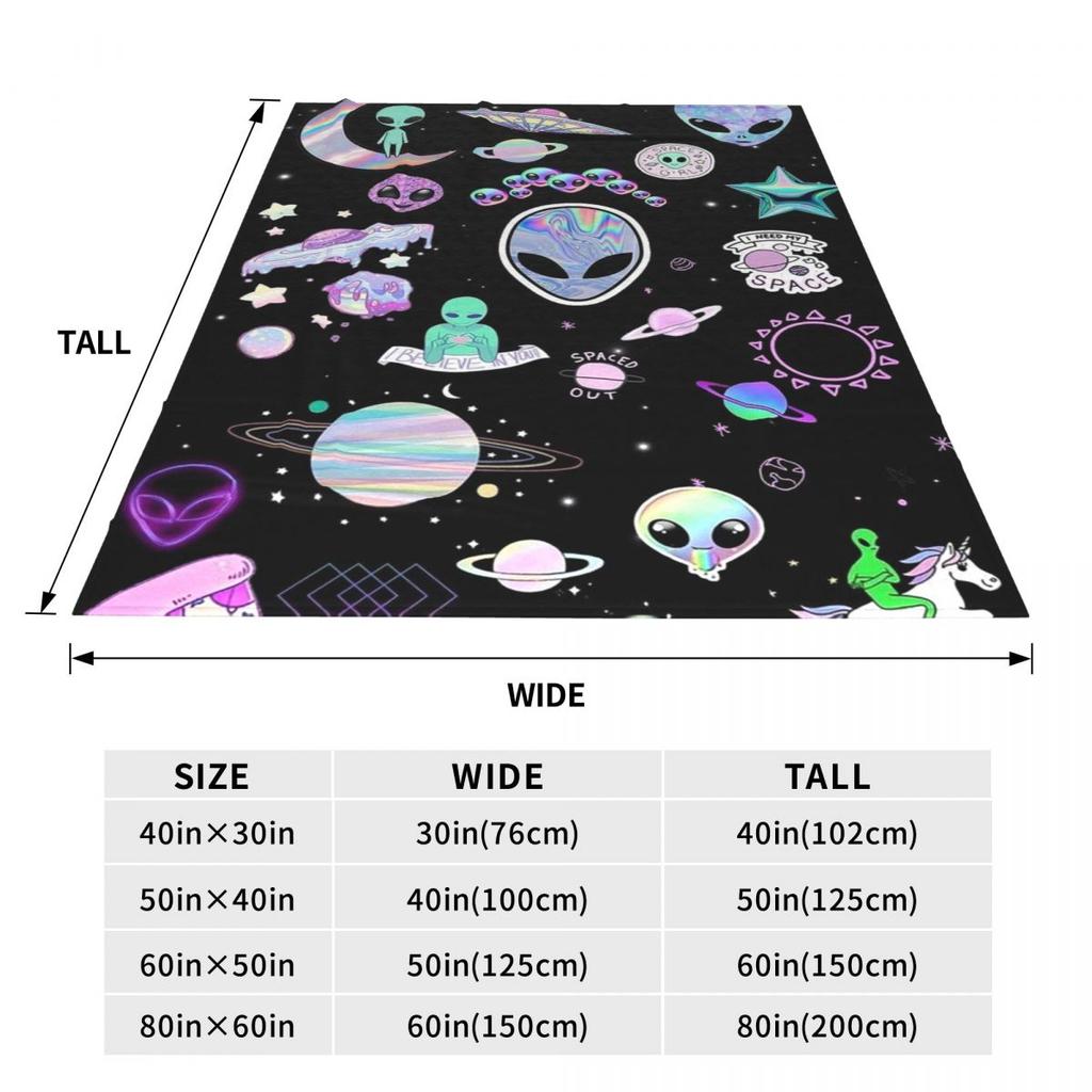 Wonderful Green Alien Universe Wondrous Cosmos With Planet And Stars Blanket Flannel Throw Blanket for Living Room Travel Home