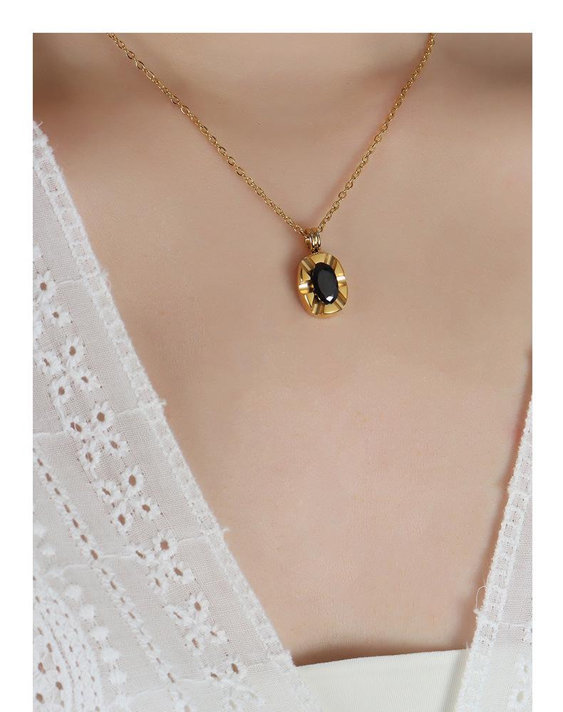 Elegant Black Zircon Oval Pendant Necklace - Gold-Plated Versatile Clavicle Chain for Women