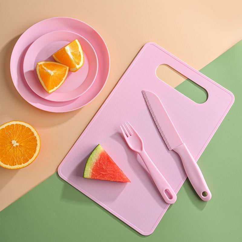 Non-slip Plastic Kitchen Knife for Cutting Fruits, Knife Set for Chopping Vegetables, Chopping Board, and Baby Food Set.