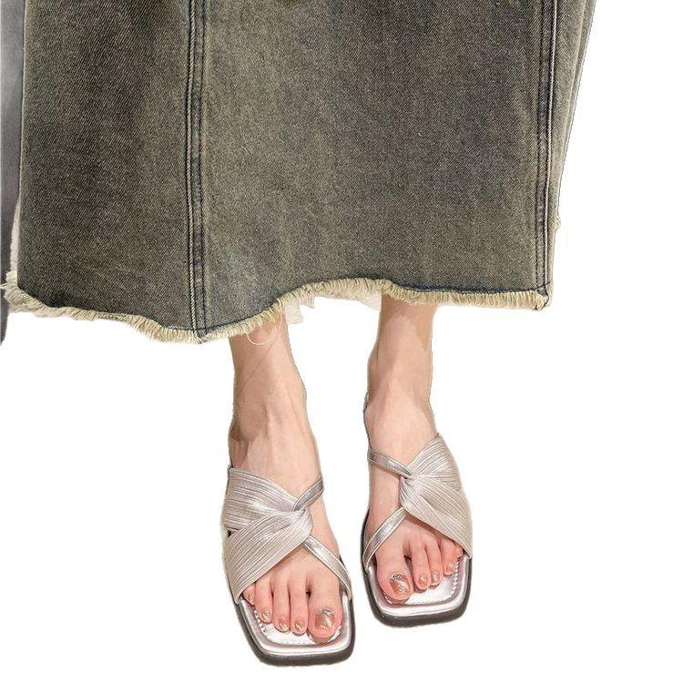 French Flat-bottomed Cool Slippers Women's Shoes Outer Wear 2025 Summer New Fashion Low-heeled Fairy Wind Open-toed Cool Slippers