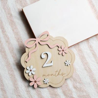 Baby Monthly Milestone Ornaments, Wooden Growth Markers with 3D Bow And Flower Decoration, Baby Monthly Milestone Cards for Baby Photos Keepsake