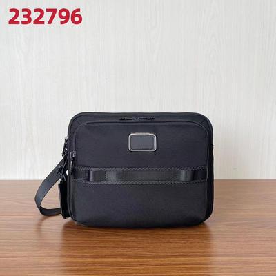 Men's Horizontal Square Messenger Bag In Ballistic Nylon