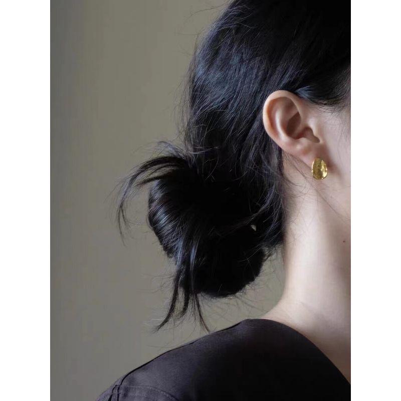 Accessible Luxury Asymmetrical Texture Wafer Female Frosty Style Earrings