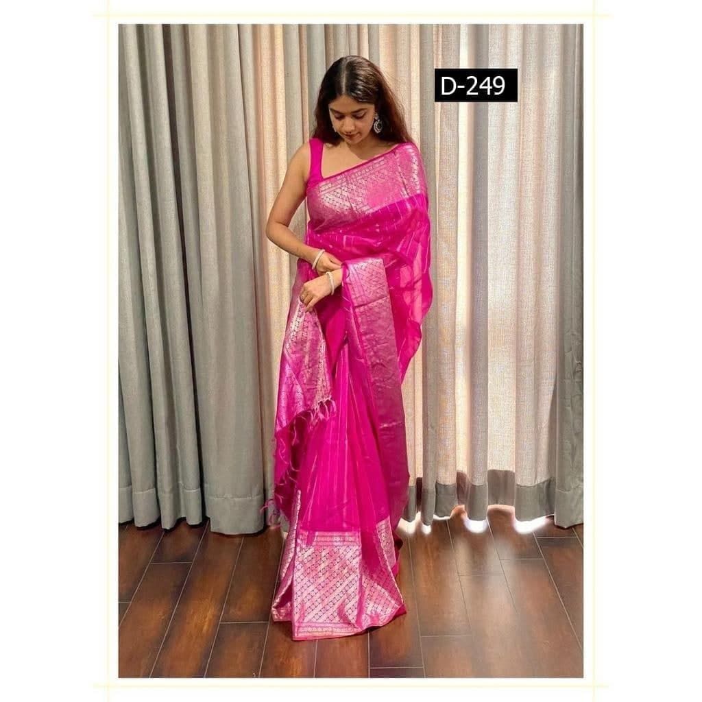 

Beautifull Rich Pallu и жаккардовая отделка по всему сари