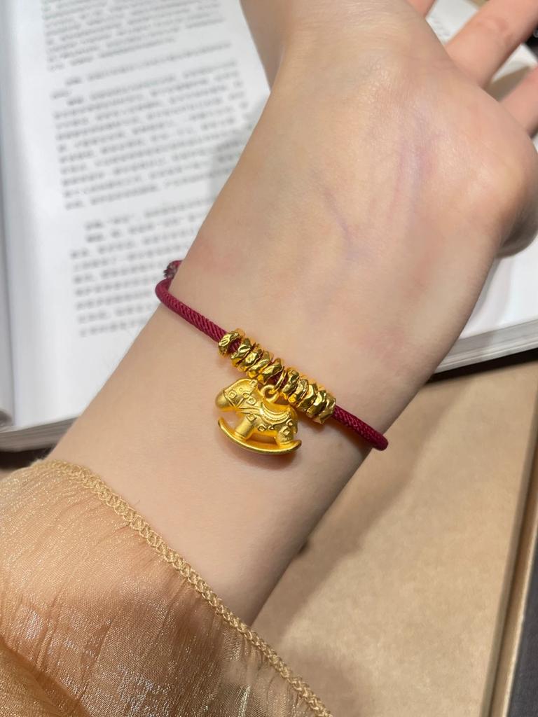 Hot Selling Zodiac Horse Bracelet Women's Light Luxury Niche Red Bracelet Temperament Versatile Bracelet