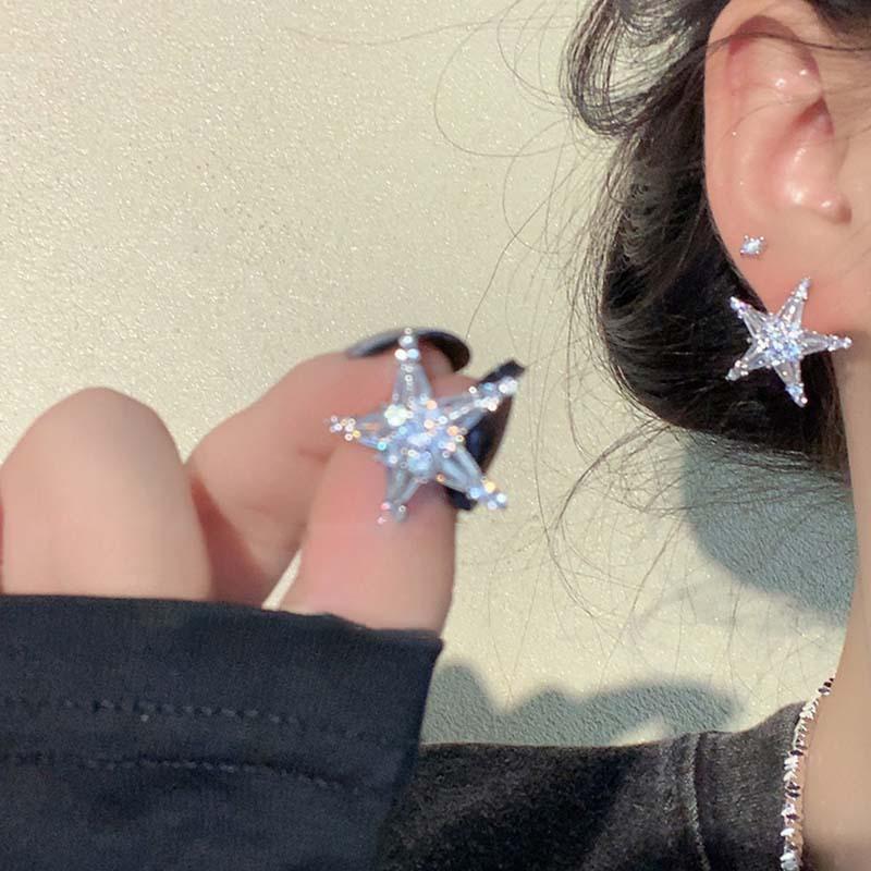 Butterfly wings, a pair of earrings, super flash temperament light luxury stud earrings, personalized Internet celebrity earrings of the same style