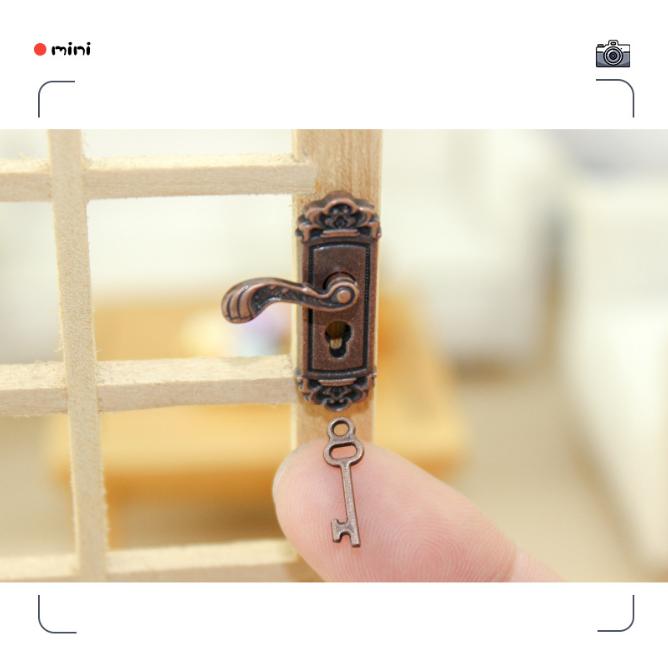 1/6 1/12 Doll House Simulation Miniature Mini Retro Patterned Door Lock Model Decor