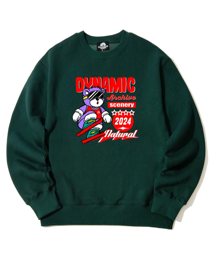 TRIPSHION Ski Player Bear Graphic Crewneck - Green