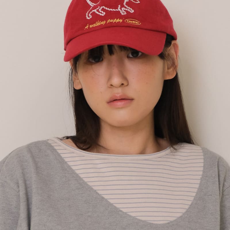 

UBEIGE Red Washing Puppy Cap FREE