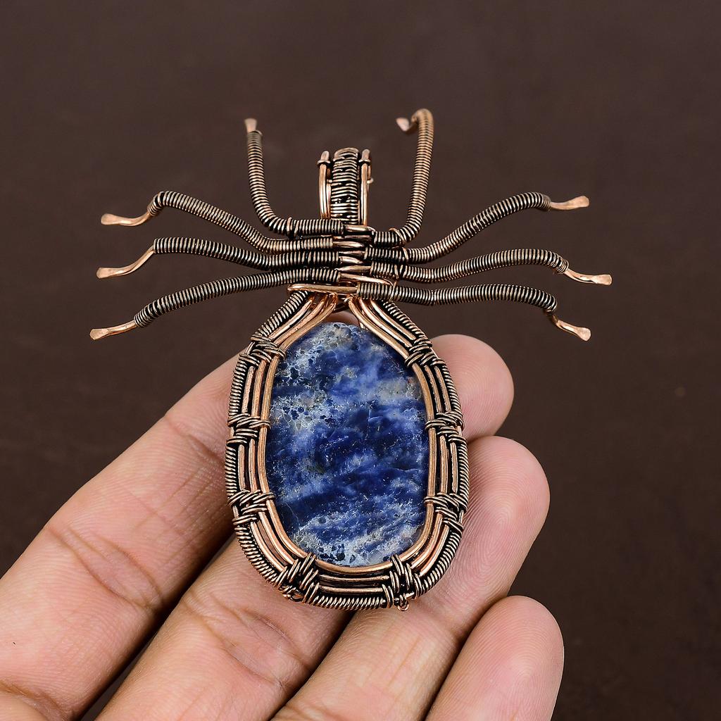 Sodalitový ručně vyráběný přívěsek pavouk s měděným drátkem 2,56" H6K40
