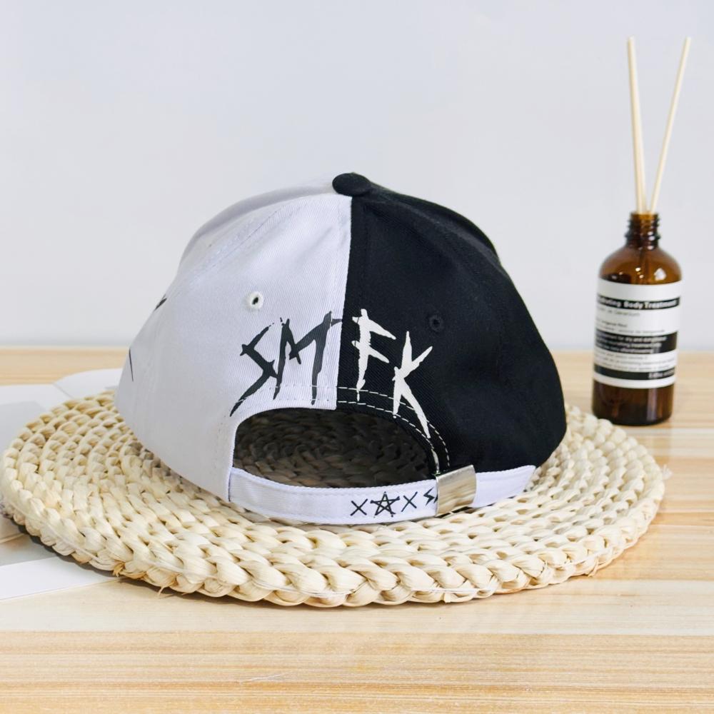 Unisex Black White Graffiti Baseball Cap Hip-Hop Peaked Hat with Iron Ring Streetwear Access