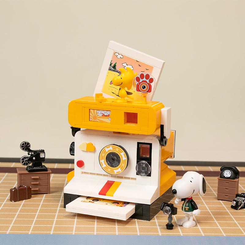 Pantasy Snoopy Full Range Of Building Block Carriers Phonographs Typewriters Assembly Models Puzzle Toys Collectibles Gifts