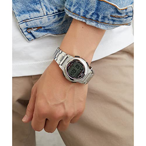 Relógio Masculino Digital Citizen Q&Q MHS5-200 Prata com Energia Solar Radio-Controlado, Resistente à Água, Visor de Data, Pulseira de Metal