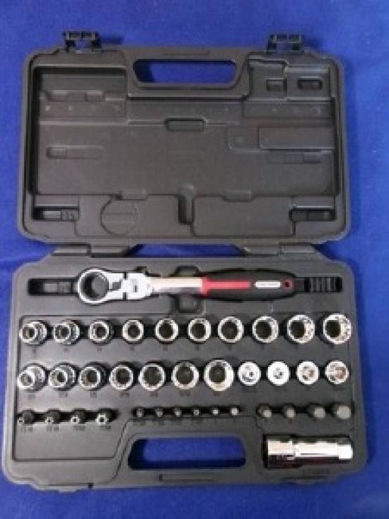 

Mac Tools Rachet socket Tool set of 37 SSG37 Unused