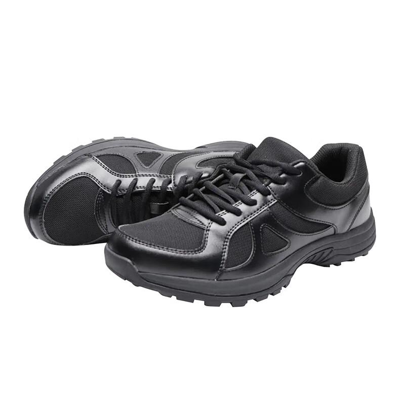 

Tri-polar Waterproof Low-Cut Hiking Shoes 1