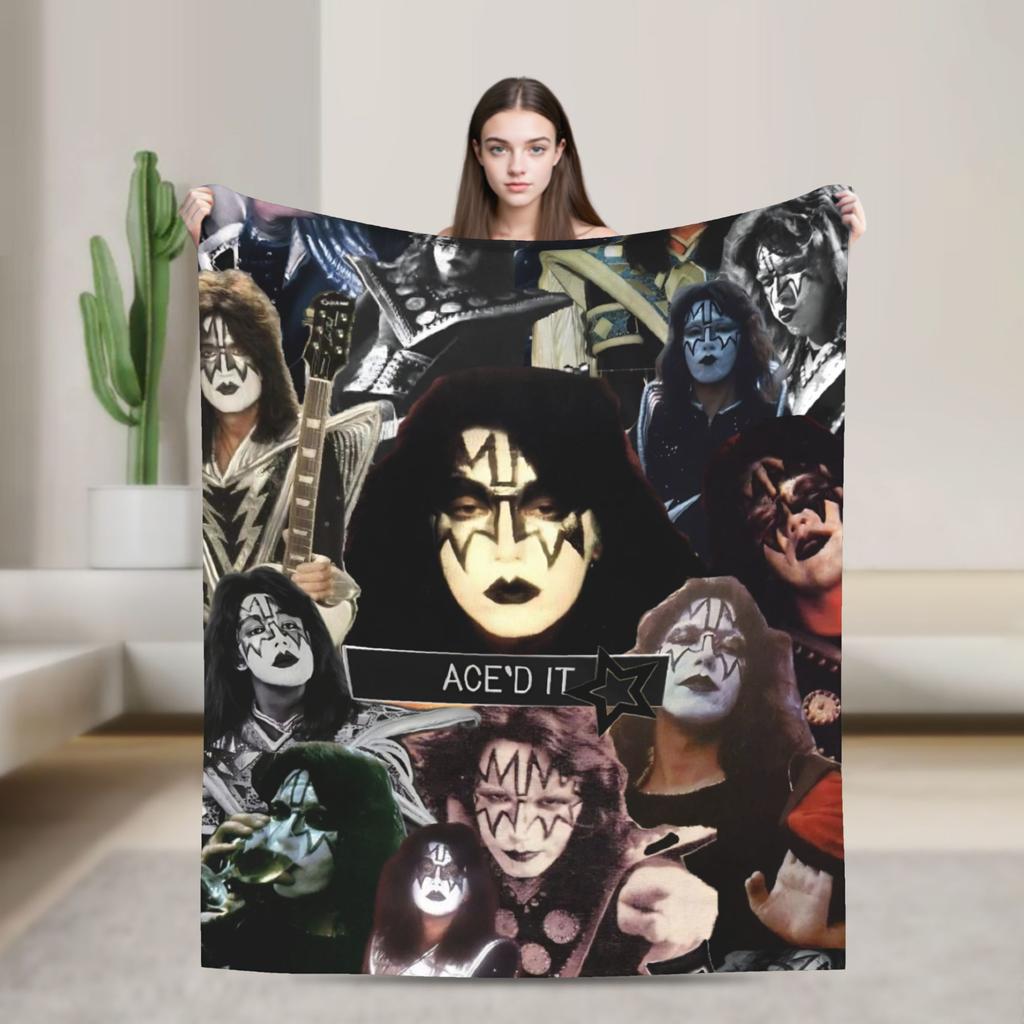 Vzpomínka na Ace Frehleyho 1951-2025 Flanelová deka Měkká teplá přehozová deka do ložnice Dekorativní Zábavná přehoz na postel Potah na pohovku