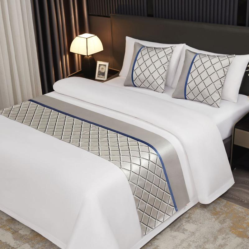Light Luxury High-end Hotel Bed Flags Vintage Decorative Scarves Bedding Same Style Pillowcase European Style Wedding Room Home Decorat Bed Tail Towel