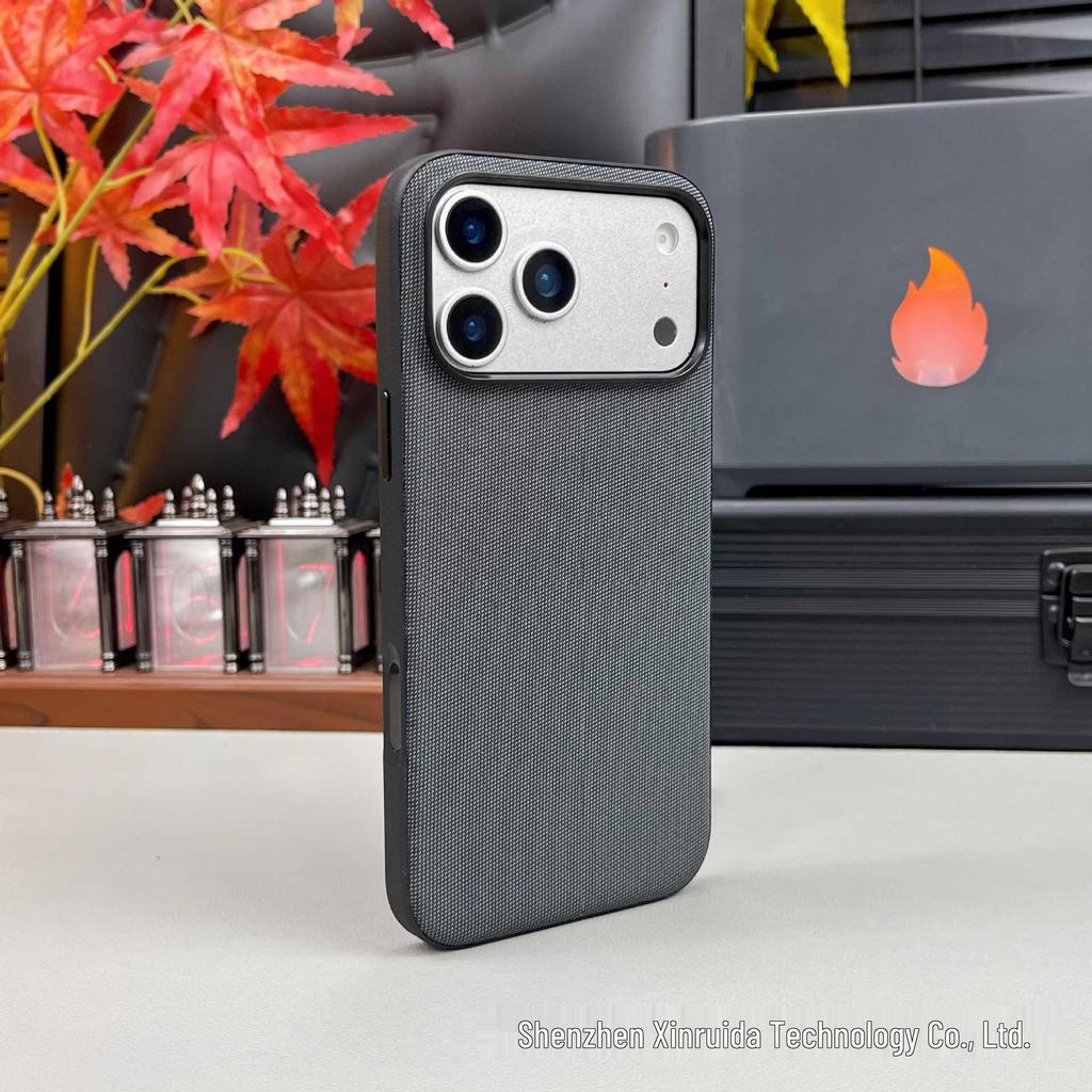 Funda para iPhone 17 Pro Max: Tejido Técnico, Textura Tejida, Absorción Magnética, Protección Anticaídas
