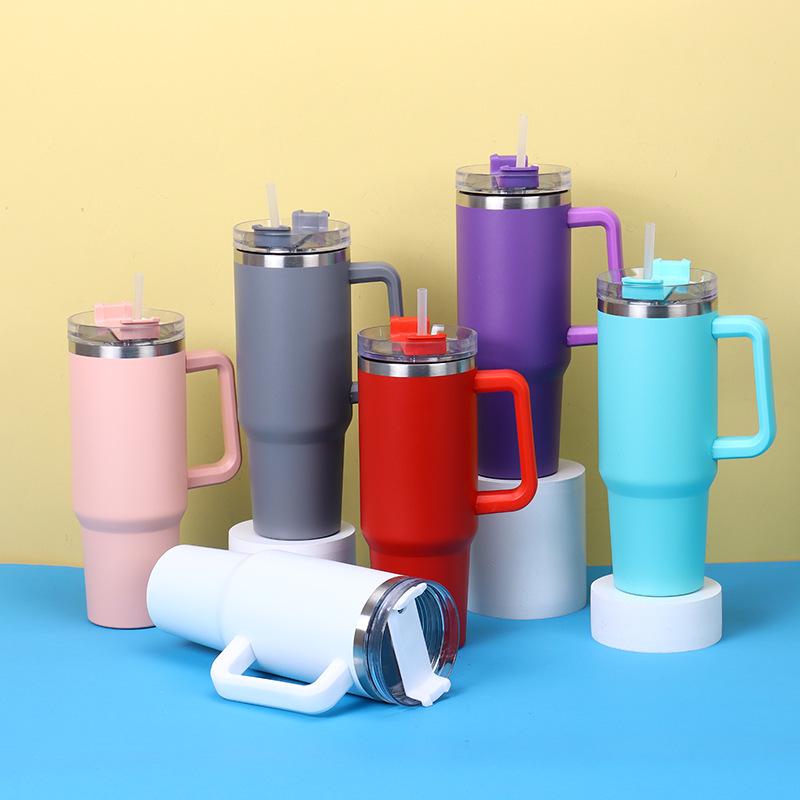 Large Capacity Insulated Stainless Steel Car Cup with Handle and Straw - Double Layer for Cold Retention (Ice Buster)
