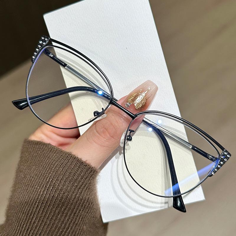New Diamond Studded Metal Eyeglass Frame for Women Anti Blue Light Fashionable Cat Eye Computer Goggles