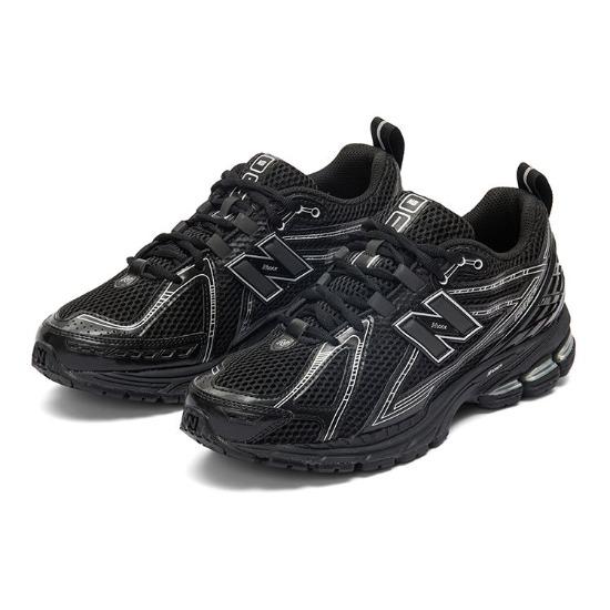 New Balance 1906R Black Grey Unisex Sneakers M1906RCH
