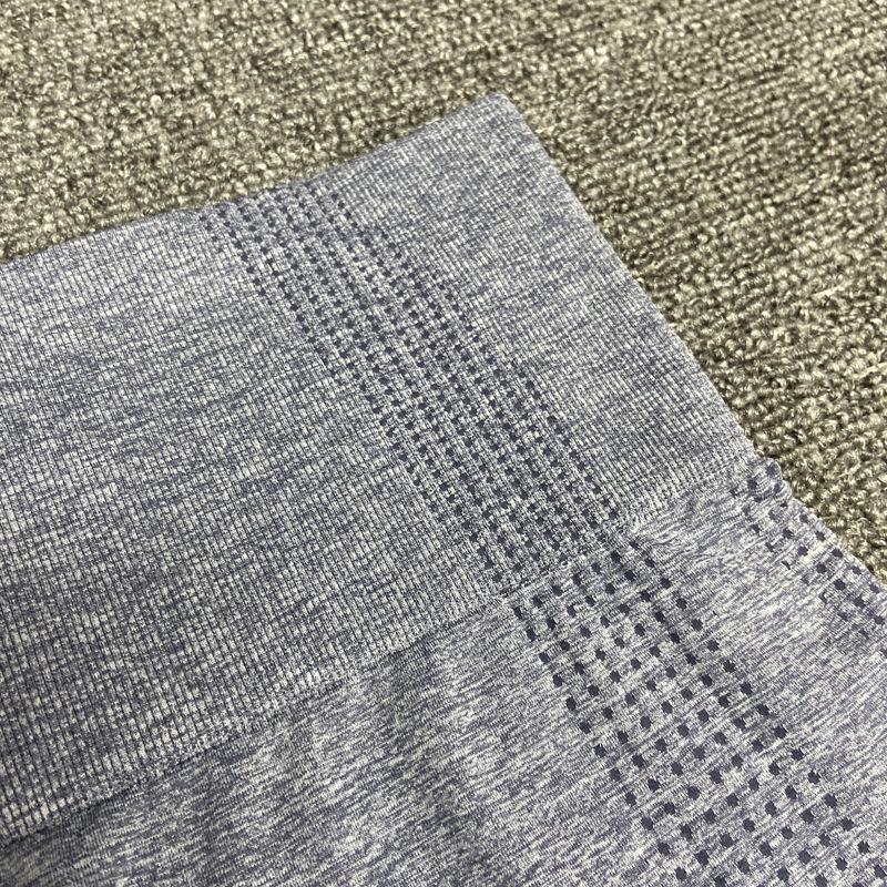 Nahtloser Yogaanzug für Damen: Langärmeliges Punkt-Top & Hochtaillierte Hüfthebende Hose