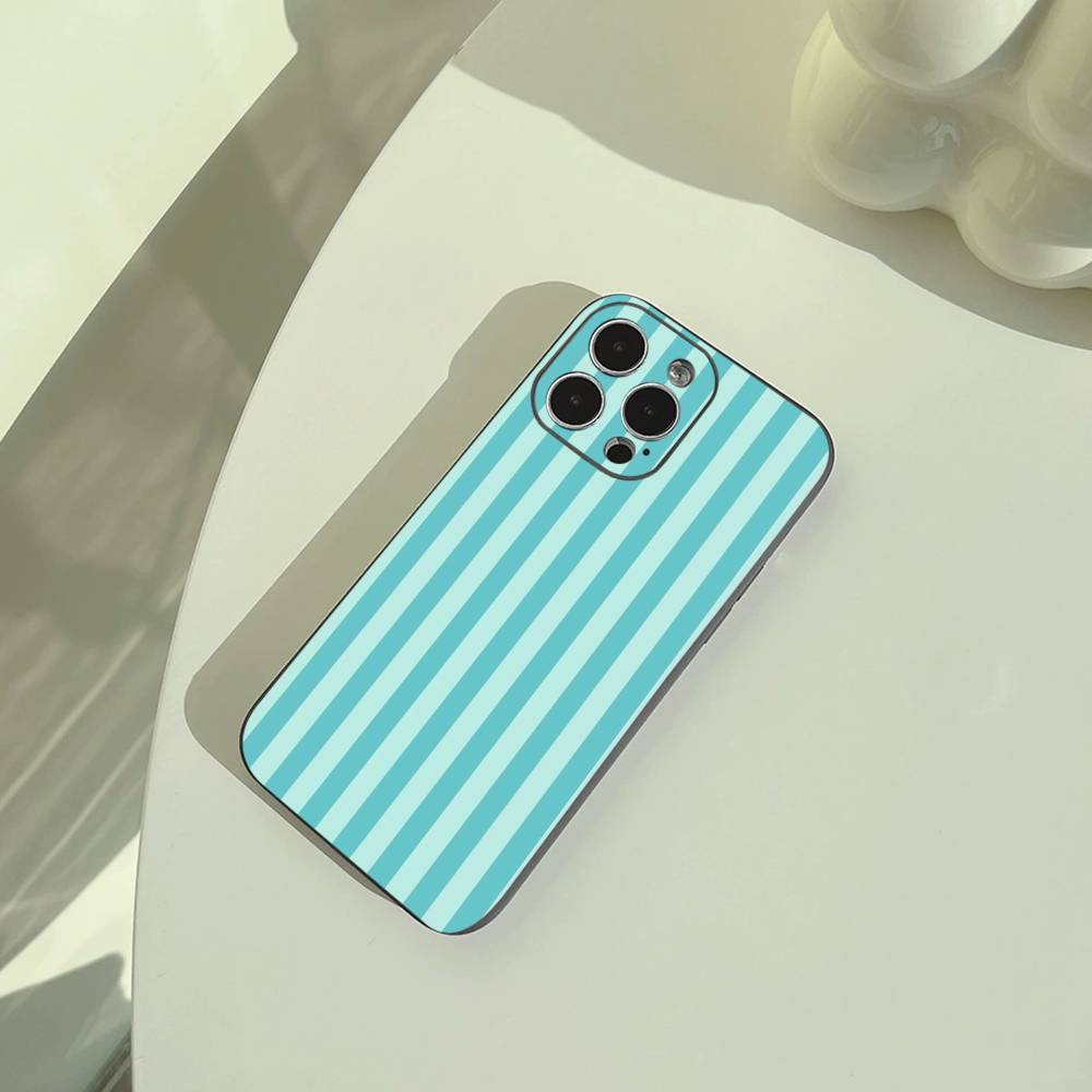 

Простой Чехол-Бампер в Полоску для iPhone 17,16,15,14,13,12,11 Pro Max,16Plus,XS Мягкий Черный iPhone12PRO