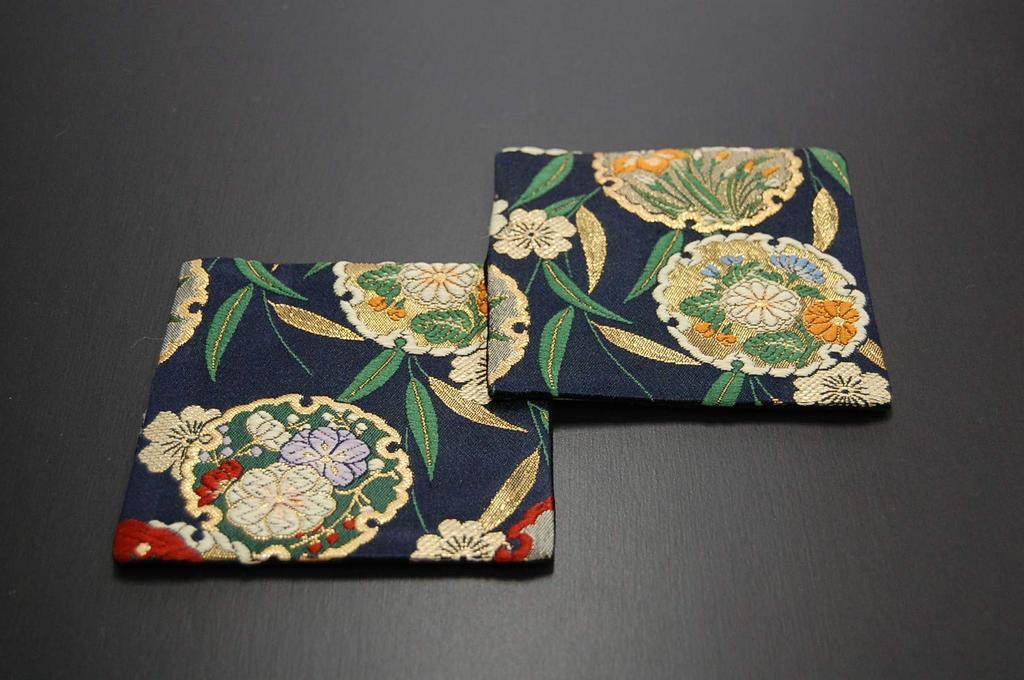 gold brocade kimono set of 2 Japanese-style coasters, (Aoi design)