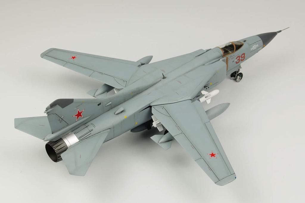 Platz/Italeri 1/48 Soviet Air Force Fighter MiG-23MF Frogger B Soviet Air Force Plastic Model TPA-19 Molded Color