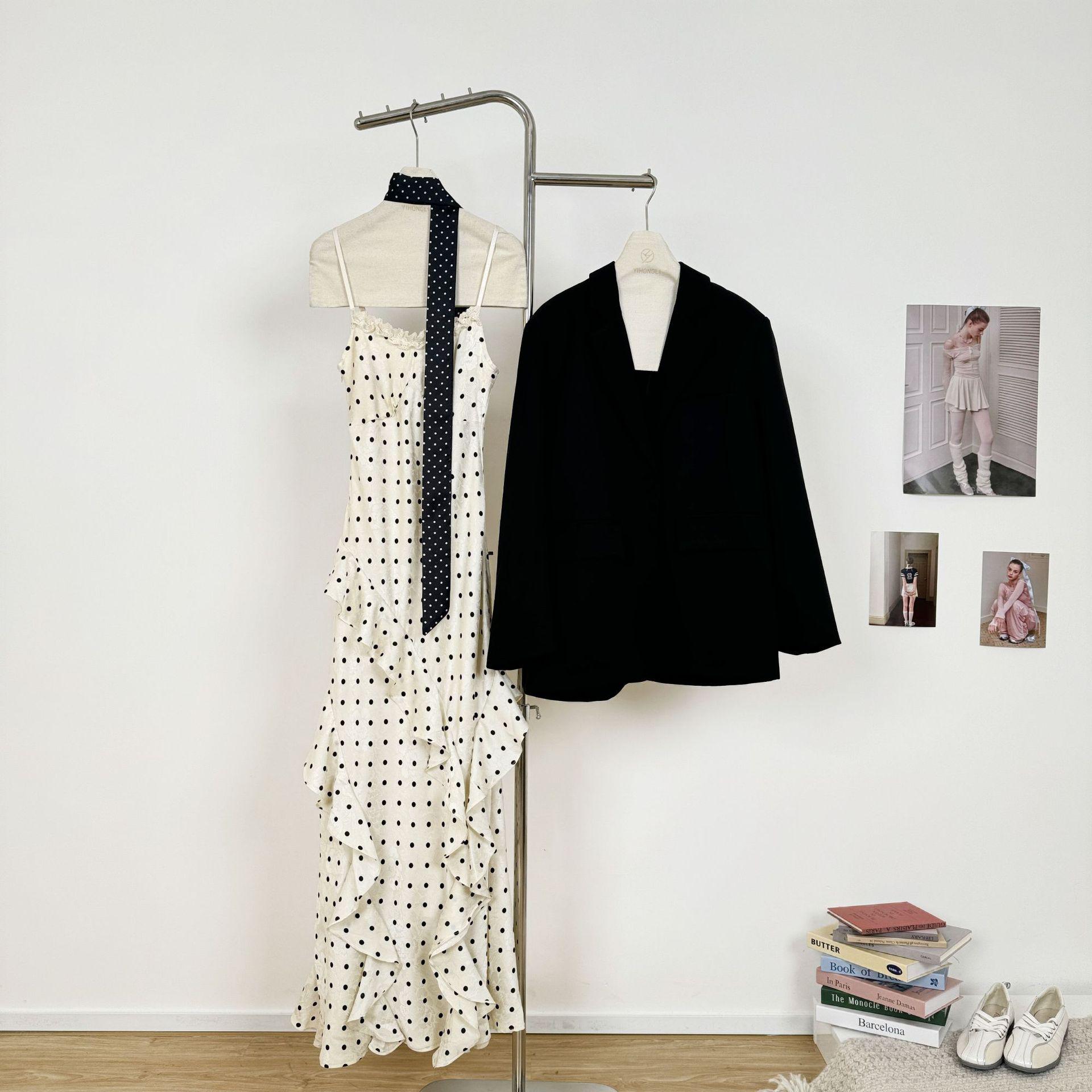 

New WESTAYON Women s Slimming Polka Dot Dress & Black Suit for Spring/Summer - High-End Feel, Ideal for Commuting Small