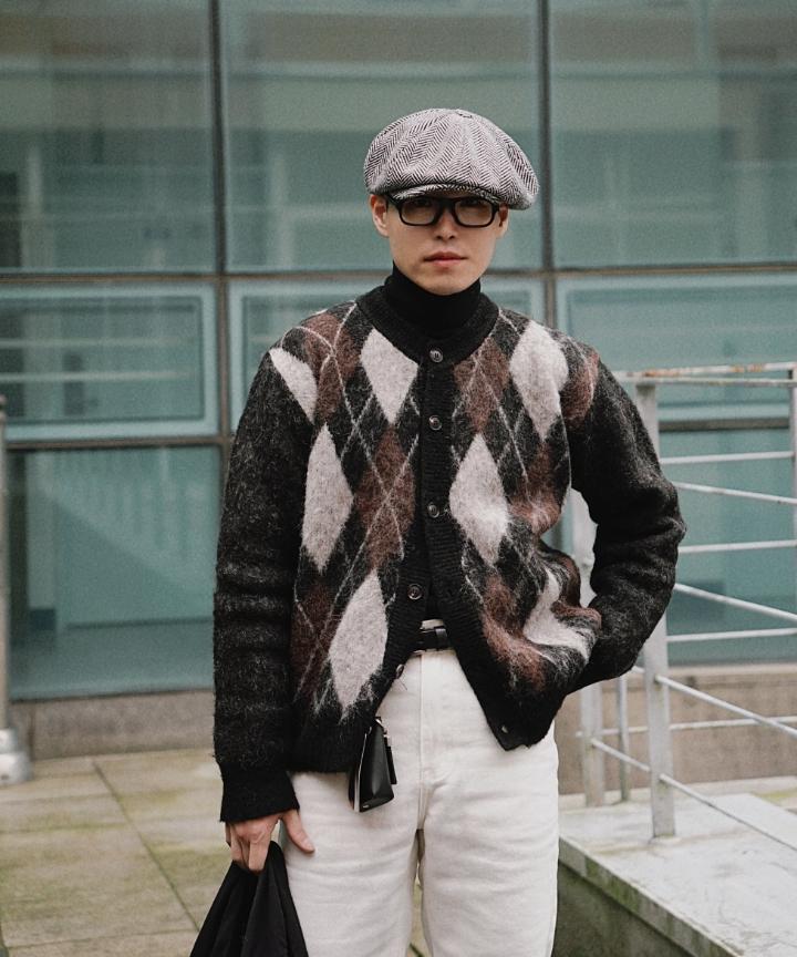 Cuznello Classic Argyle Cardigan_Black
