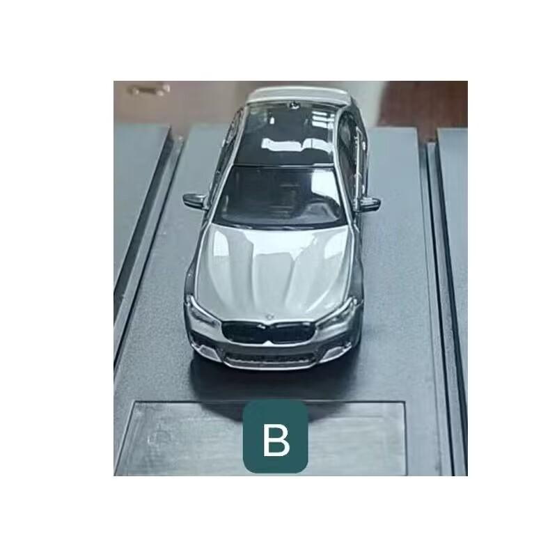 MJ 1:64 car model BWM BMW M5 F90 6th generation MK6 alloy car model, collection model
