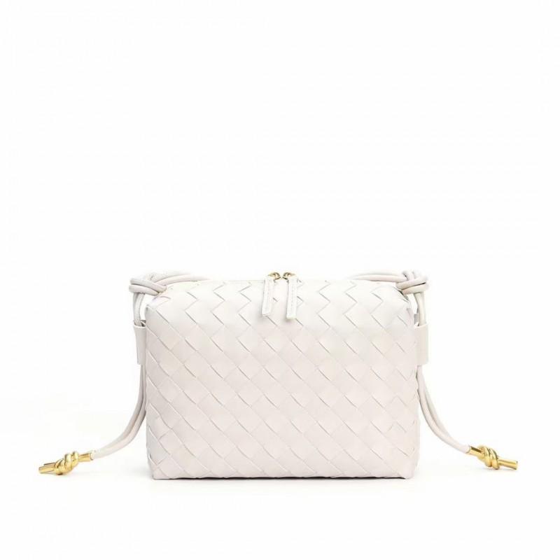 Borsa a tracolla quadrata compatta in vera pelle intrecciata da donna, minimalista, piccola