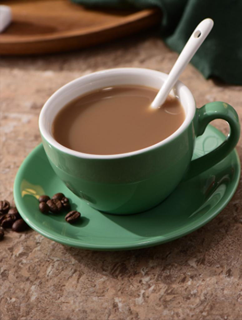 Amateurs d'œufs Loveramics 300 ml Tasses Professionnelles Guirlande Tasses à Café Latte et Ensembles Soucoupes Base Lait Huile Thé Petit-Déjeuner Boissons Maison