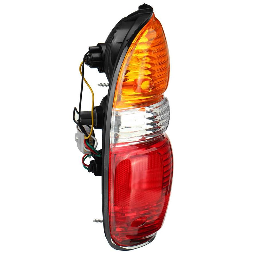 Pair Tail Light Brake Lamp For Toyota Tacoma 2001-2004