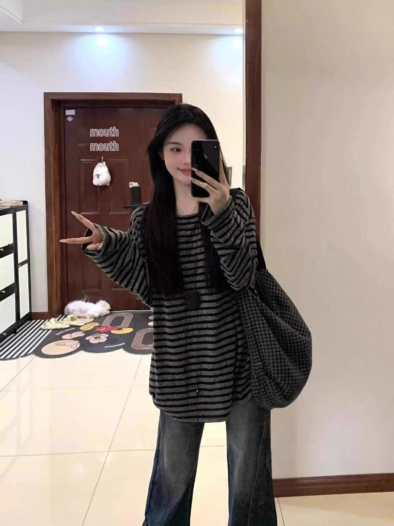 Women's Retro Black & Gray Striped Long-Sleeve T-Shirt - Korean Style, Loose Fit, Early Autumn Collection