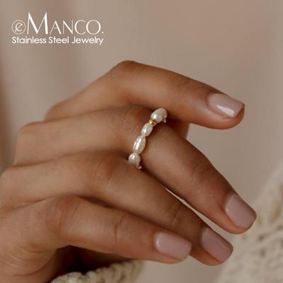 eManco Korean Style Oval Pearl Ring In Titanium Steel