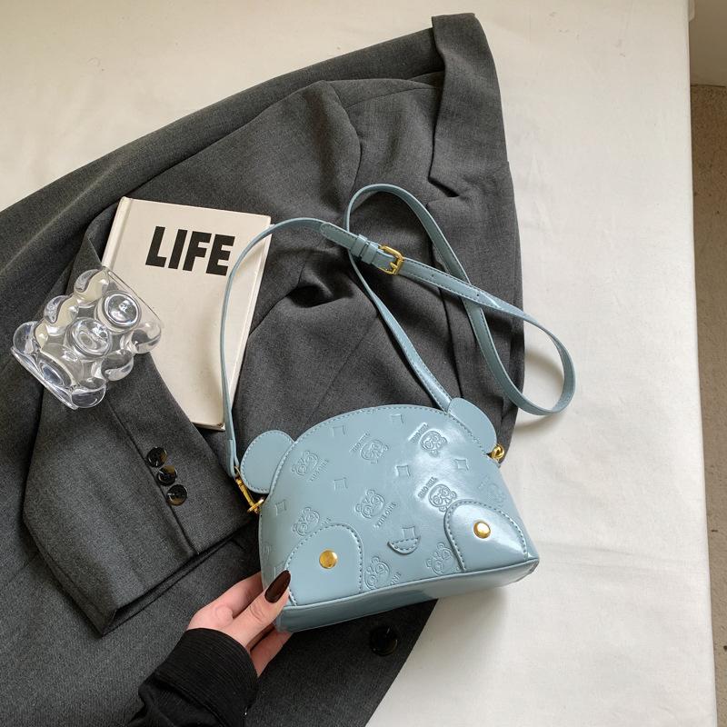 Premium simple commuter portable small square bag women's 2025 new fashion versatile niche design messenger bag