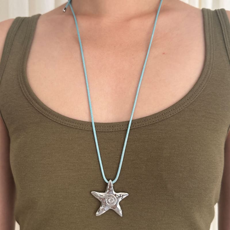 

August Harmony Starfish String Necklace / 2color White