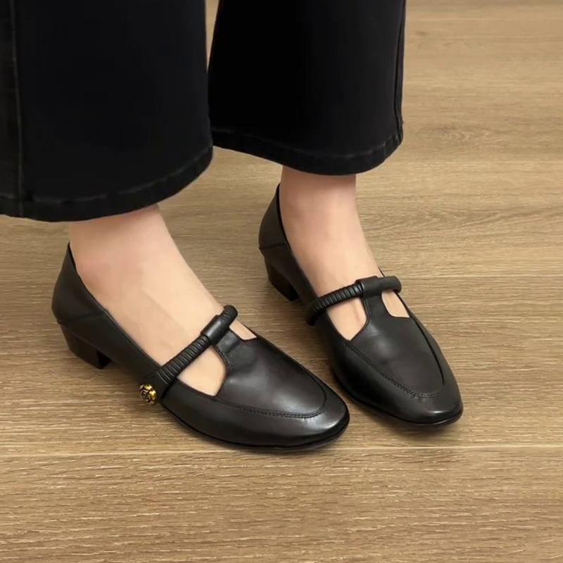 Sheepskin Version~ Retro Camellia Round Head Mary Jane Women's Shoes Commuting T-word with Light Mouth Temperament Thick Heel Single Shoes