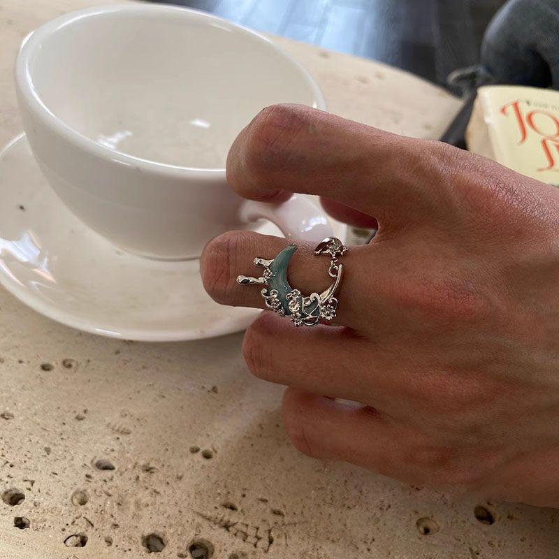 Star and Moon Open Ring - Women s Luxury Retro Design Versatile Index Finger Accessory Adjustable Open