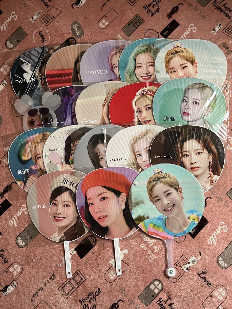 

[Б/У] Набор из 18 предметов TWICE Dahyun Fan