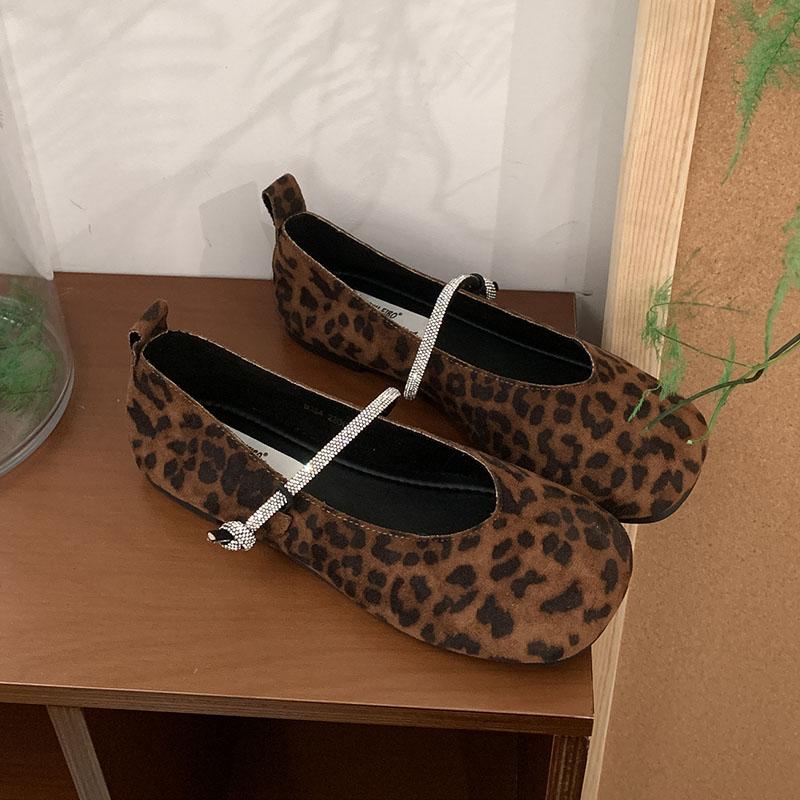 Fashion Fashion Rhinestones Women Mary Janes Flats Shoes Soft Female Square Toe Footwear Shallow Ladies Flats Lolita Shoes