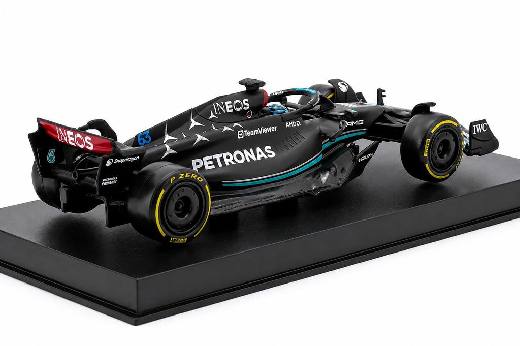 Blagó F1 Die-Cast Car 1/43 Scale Mercedes-Benz AMG W14 2023 George Russell Driver Figure Included #63 Signature Series