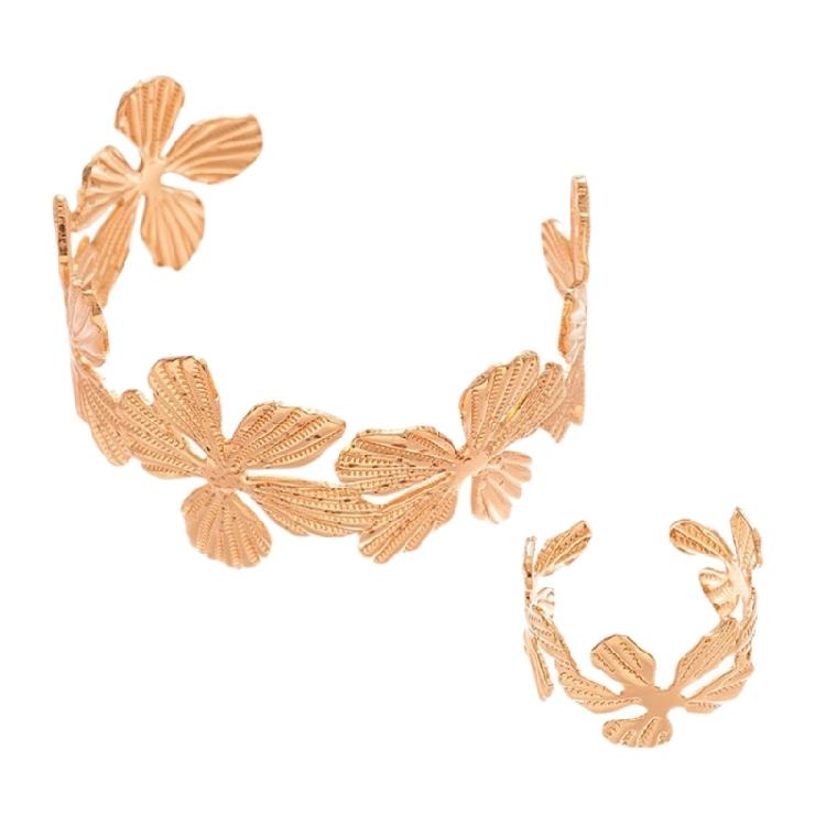 

Pair of Floral Embossed Adjustable Bracelet And Rings In Long Time Use Metal for Everyday Elegant