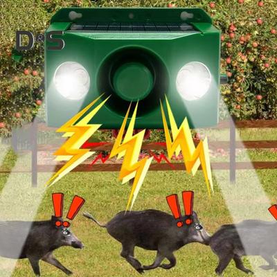 Beast Repellent Light Solar Warning Lights with Loud Volume Weather-Resistant Animal Repellent Light for Farm Field Courtyard