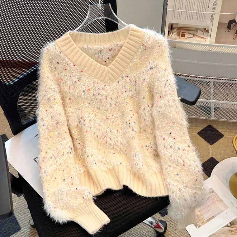 Уютный и шикарный свитер с V-образным вырезом в цветной горошек идеальный для весны one size 2749₽